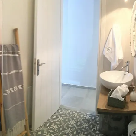 Anemos Luxury דירה